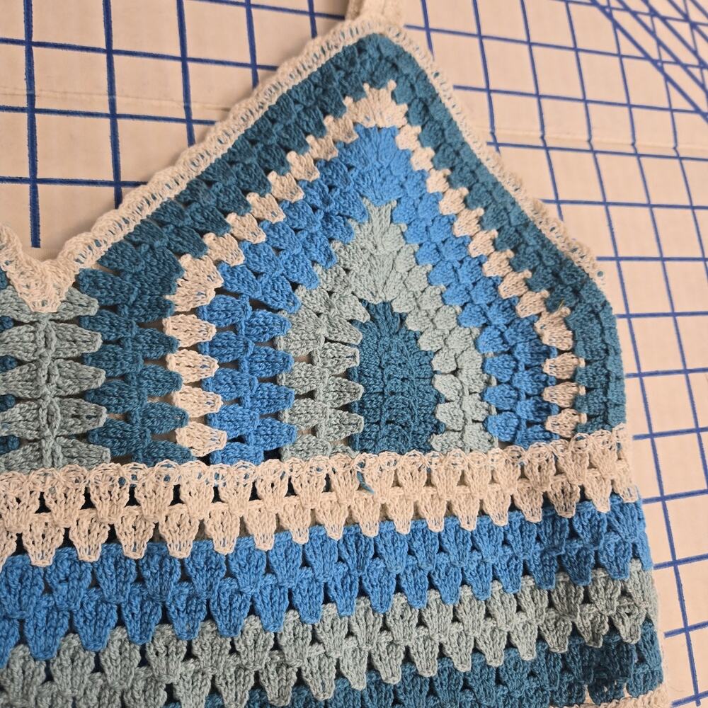 REBELLION Again Sz MED Blue & Aqua Crochet Cropped Top NWT BOHO HIPPIE FESTIVAL - Picture 2 of 6